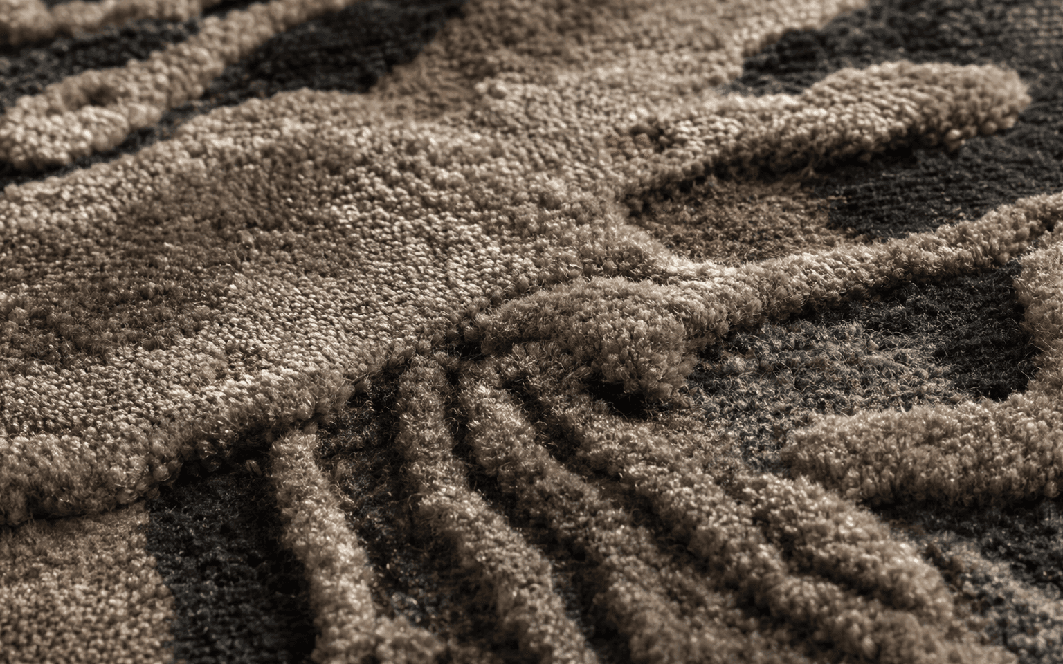 Material & Colour in the custom rug process
